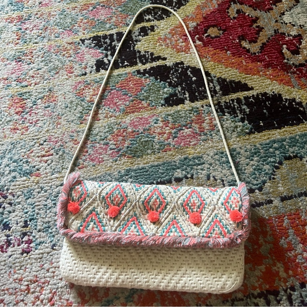 Crossbody Tan/cream with pink pattern